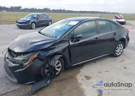 2021 Toyota Corolla Le z USA, uszkodzony, nr VIN 5YFEPMAE1MP191250